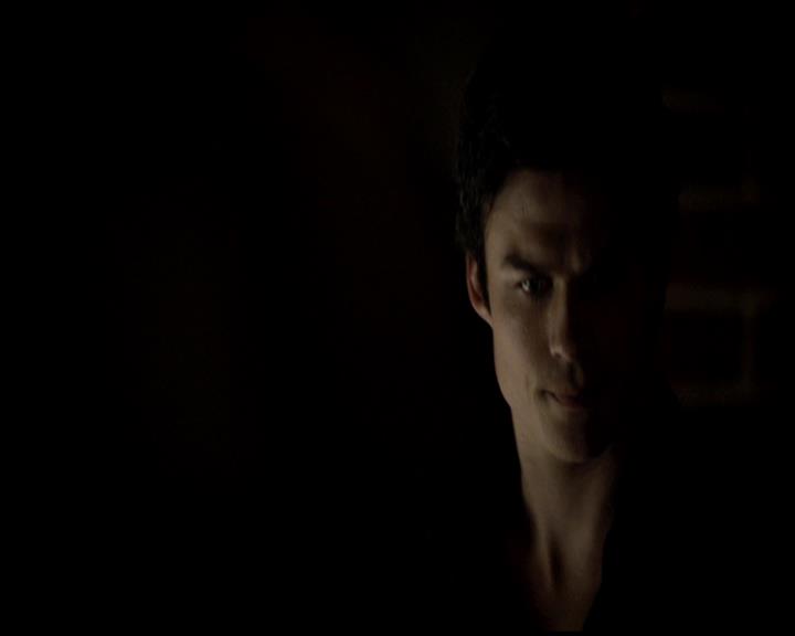 VampireDiariesWorld-dot-org_4x23Graduation1619.jpg