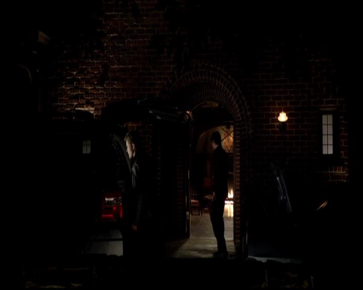 VampireDiariesWorld-dot-org_4x23Graduation1620.jpg