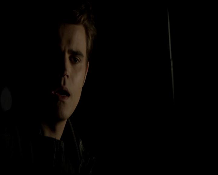 VampireDiariesWorld-dot-org_4x23Graduation1628.jpg