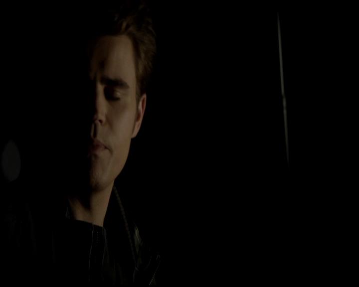 VampireDiariesWorld-dot-org_4x23Graduation1629.jpg