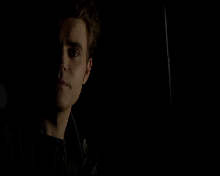 VampireDiariesWorld-dot-org_4x23Graduation1636.jpg