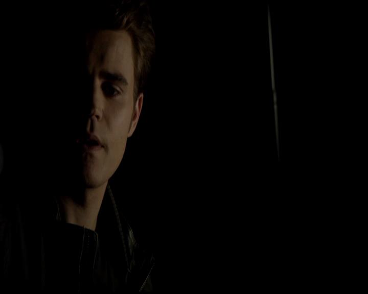 VampireDiariesWorld-dot-org_4x23Graduation1639.jpg