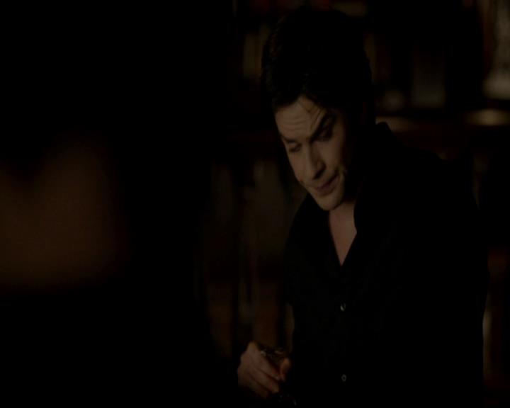 VampireDiariesWorld-dot-org_4x23Graduation1704.jpg