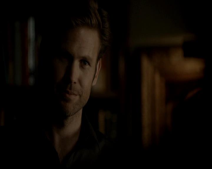 VampireDiariesWorld-dot-org_4x23Graduation1708.jpg