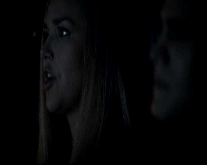 VampireDiariesWorld-dot-org_4x23Graduation1729.jpg