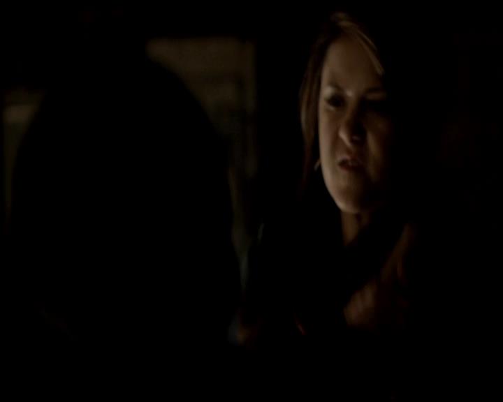 VampireDiariesWorld-dot-org_4x23Graduation1808.jpg