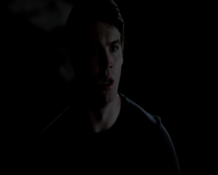 VampireDiariesWorld-dot-org_4x23Graduation1844.jpg