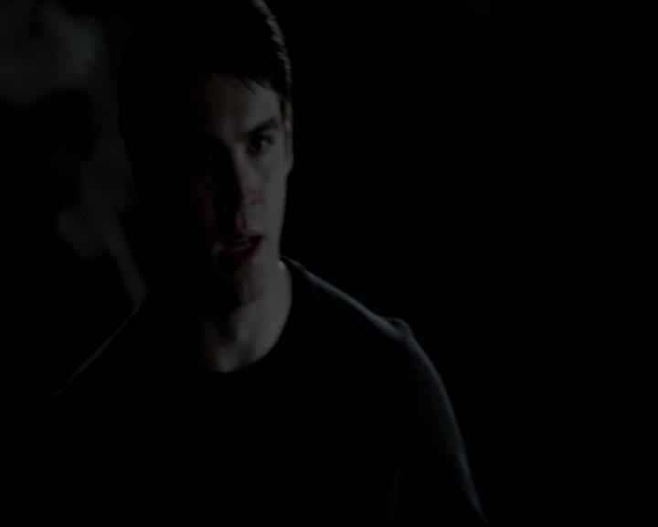 VampireDiariesWorld-dot-org_4x23Graduation1845.jpg