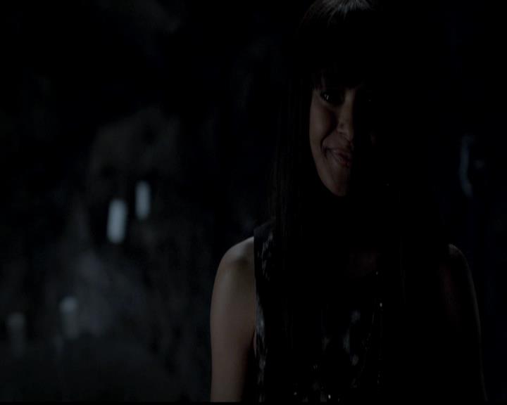 VampireDiariesWorld-dot-org_4x23Graduation1849.jpg