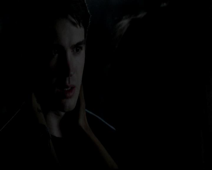 VampireDiariesWorld-dot-org_4x23Graduation1871.jpg