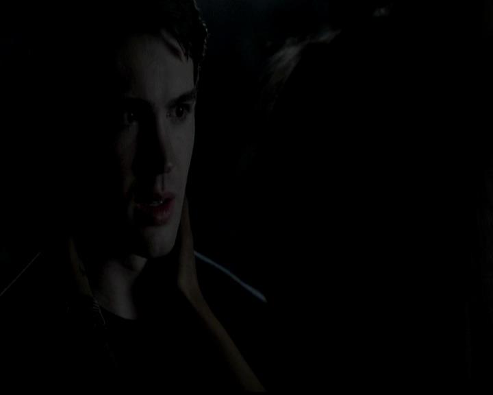 VampireDiariesWorld-dot-org_4x23Graduation1872.jpg