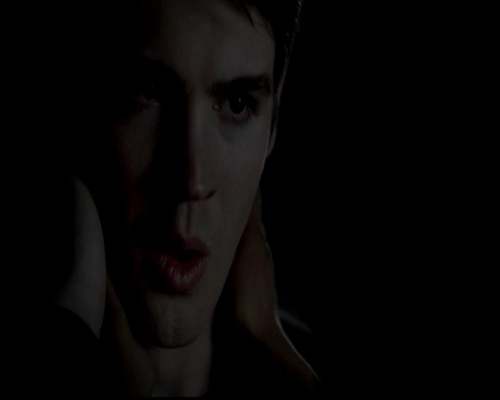 VampireDiariesWorld-dot-org_4x23Graduation1879.jpg