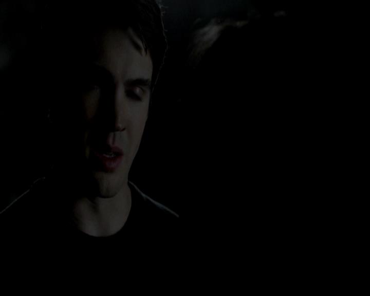 VampireDiariesWorld-dot-org_4x23Graduation1883.jpg