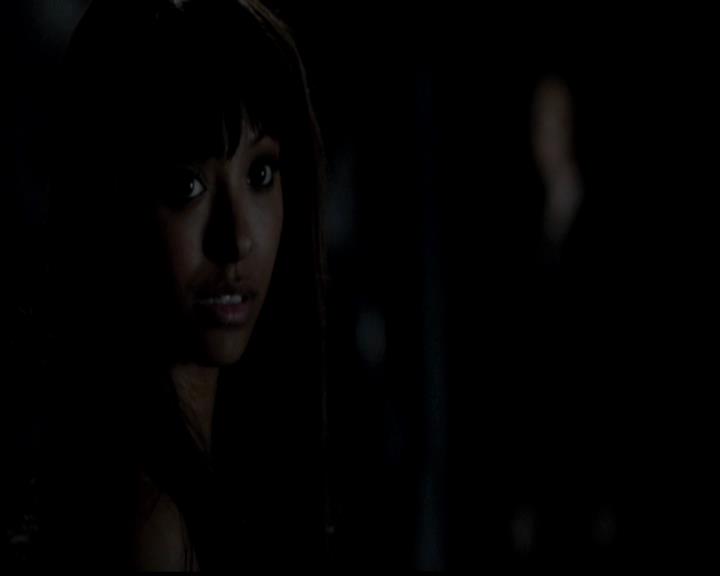 VampireDiariesWorld-dot-org_4x23Graduation1925.jpg