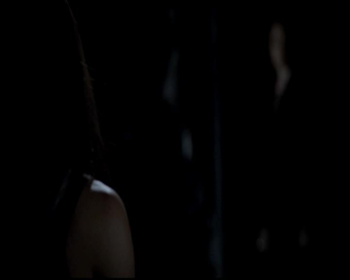 VampireDiariesWorld-dot-org_4x23Graduation1928.jpg