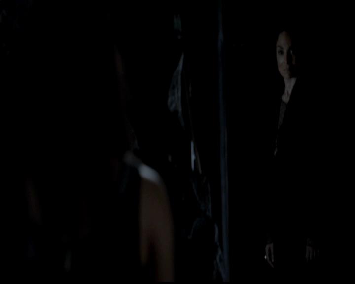 VampireDiariesWorld-dot-org_4x23Graduation1929.jpg