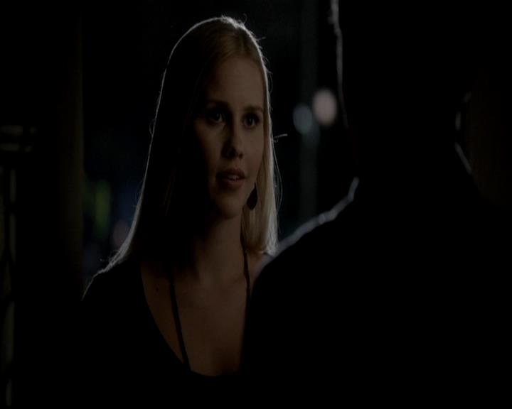 VampireDiariesWorld-dot-org_4x23Graduation1944.jpg