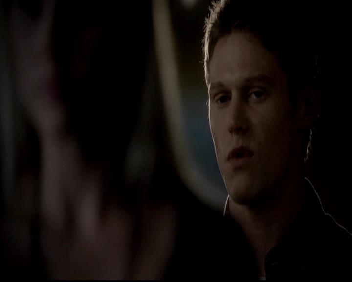 VampireDiariesWorld-dot-org_4x23Graduation1979.jpg