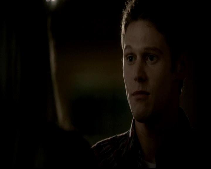 VampireDiariesWorld-dot-org_4x23Graduation2000.jpg