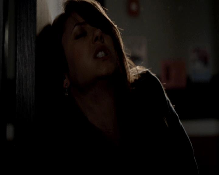 VampireDiariesWorld-dot-org_4x23Graduation2012.jpg