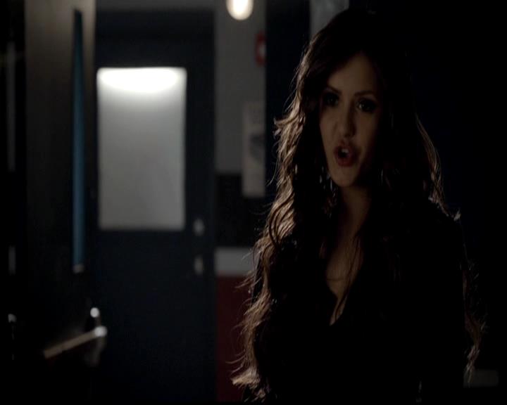 VampireDiariesWorld-dot-org_4x23Graduation2041.jpg