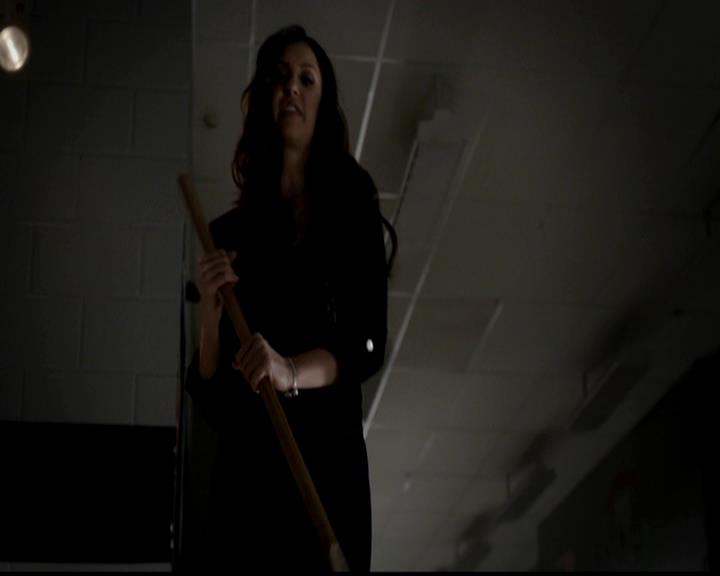 VampireDiariesWorld-dot-org_4x23Graduation2072.jpg