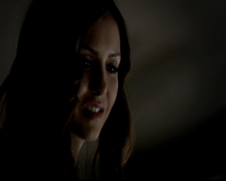 VampireDiariesWorld-dot-org_4x23Graduation2085.jpg