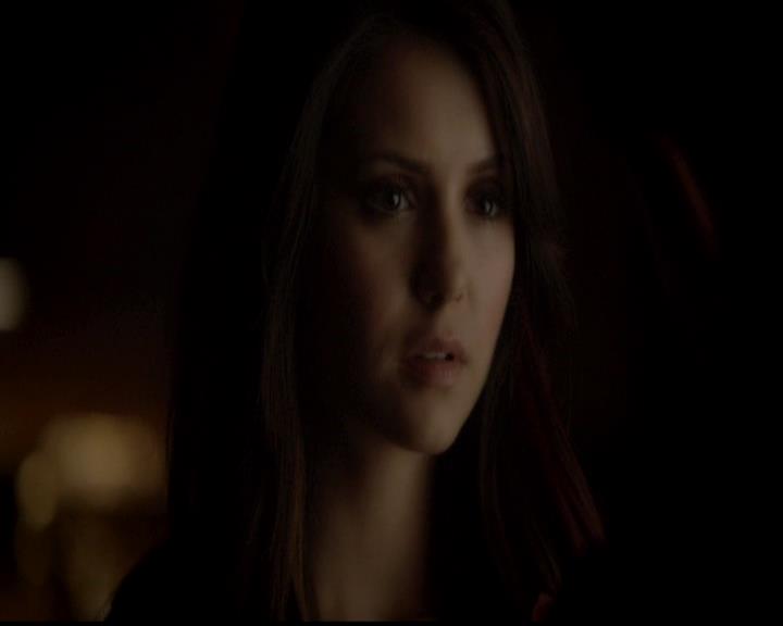 VampireDiariesWorld-dot-org_4x23Graduation2124.jpg