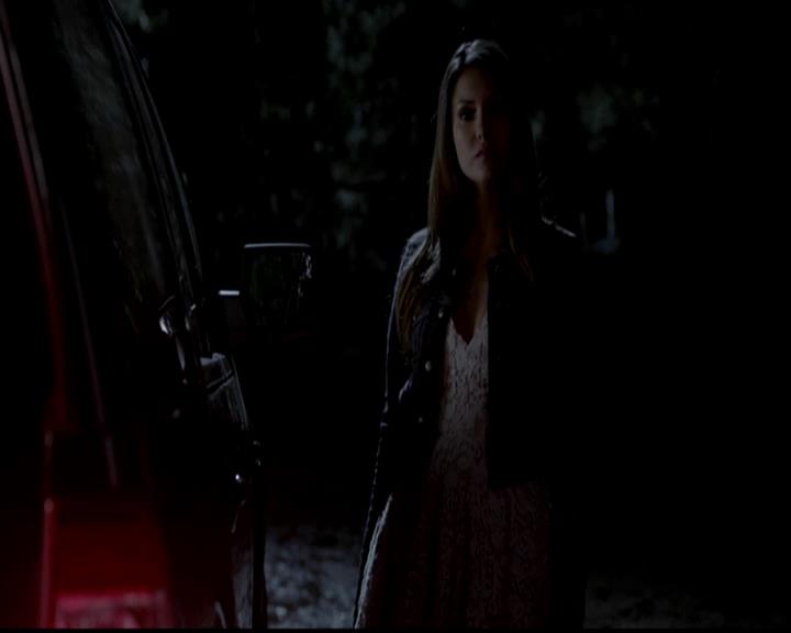 VampireDiariesWorld-dot-org_4x23Graduation2176.jpg