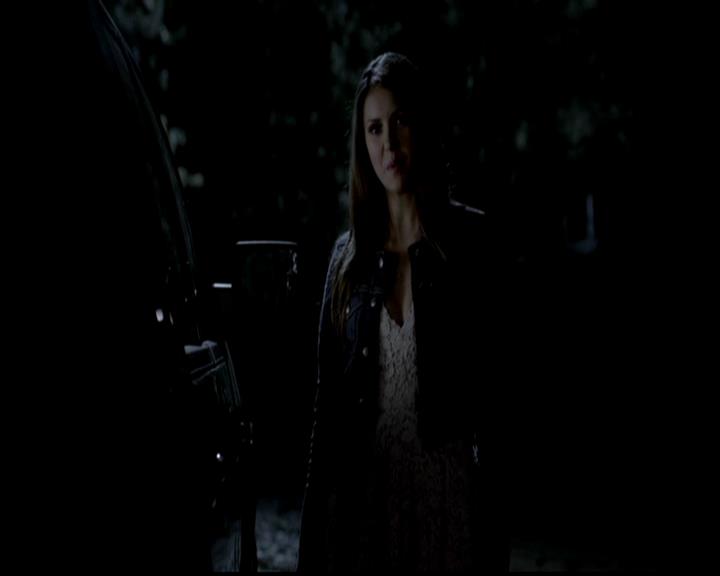 VampireDiariesWorld-dot-org_4x23Graduation2187.jpg