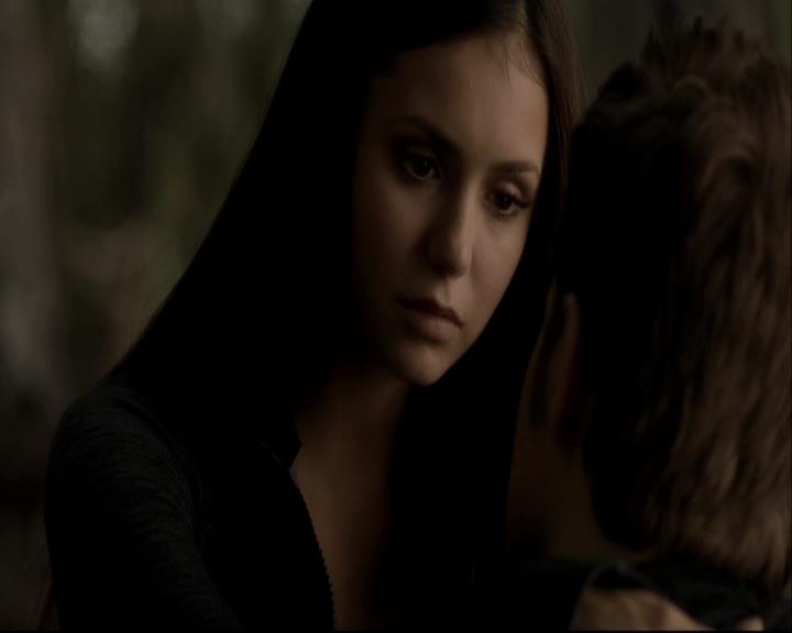 VampireDiariesWorld-dot-org_DeletedScene-4x04TheFive0071.jpg