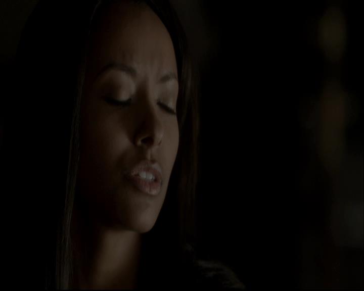 VampireDiariesWorld-dot-org_DeletedScenes-4x06WeAllGoALittleMadSometimes0035.jpg