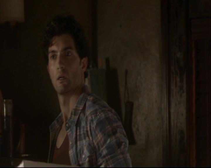 VampireDiariesWorld-dot-org_DeletedScenes-4x06WeAllGoALittleMadSometimes0042.jpg