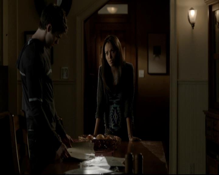 VampireDiariesWorld-dot-org_DeletedScenes-4x06WeAllGoALittleMadSometimes0121.jpg