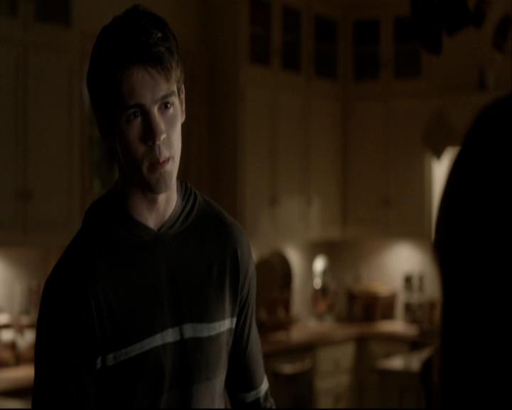 VampireDiariesWorld-dot-org_DeletedScenes-4x06WeAllGoALittleMadSometimes0126.jpg