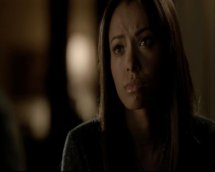 VampireDiariesWorld-dot-org_DeletedScenes-4x06WeAllGoALittleMadSometimes0127.jpg