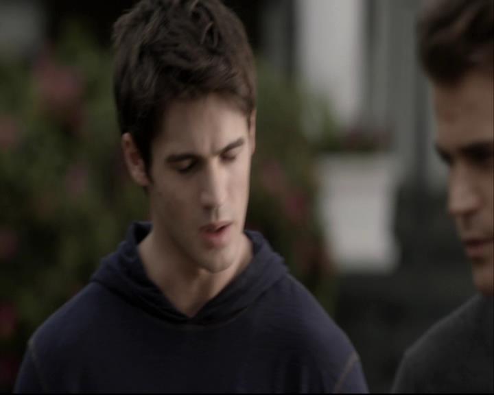 VampireDiariesWorld-dot-org_DeletedScenes-4x06WeAllGoALittleMadSometimes0148.jpg