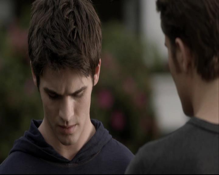 VampireDiariesWorld-dot-org_DeletedScenes-4x06WeAllGoALittleMadSometimes0172.jpg