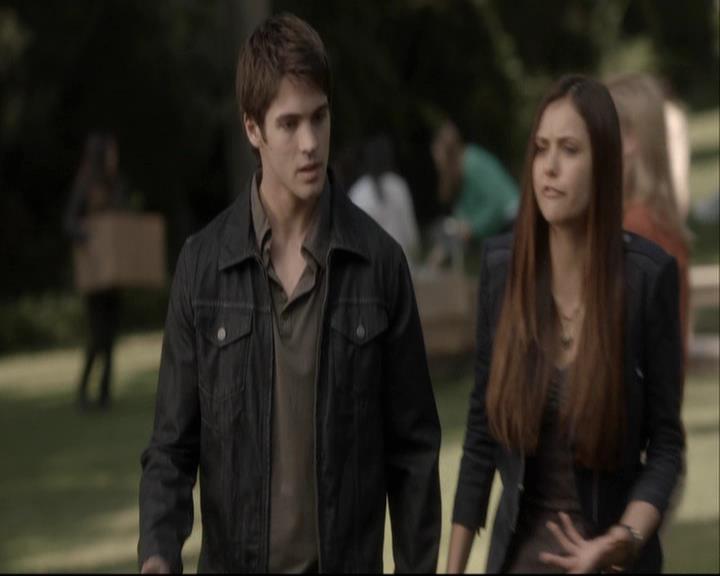 VampireDiariesWorld-dot-org_DeletedScenes-4x07MyBrothersKeeper0014.jpg