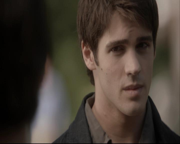 VampireDiariesWorld-dot-org_DeletedScenes-4x07MyBrothersKeeper0036.jpg