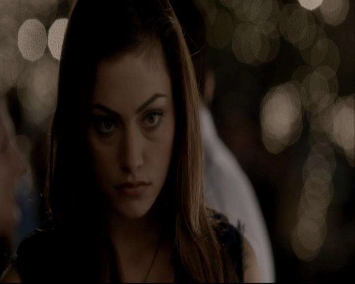 VampireDiariesWorld-dot-org_DeletedScenes-4x09OComeAllYeFaithful0139.jpg