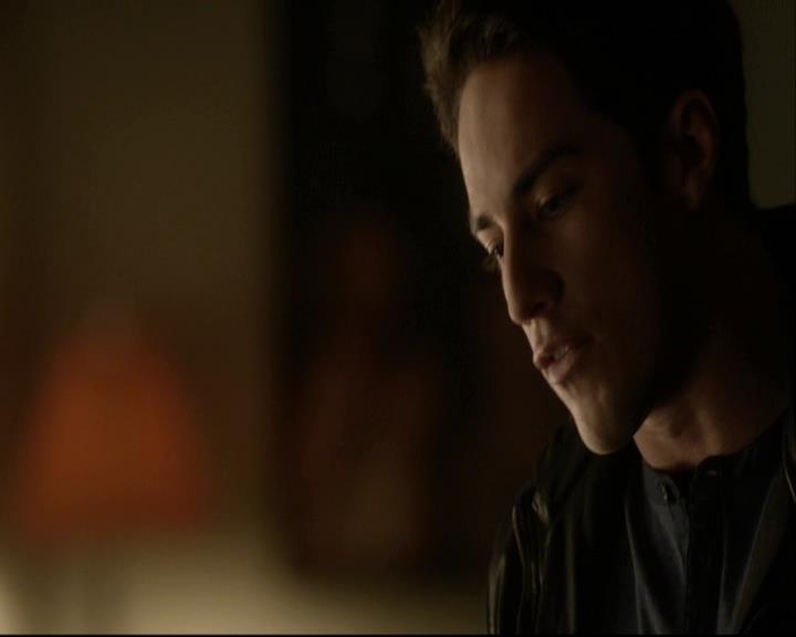 VampireDiariesWorld-dot-org_DeletedScenes-4x14DownTheRabbitHole0030.jpg