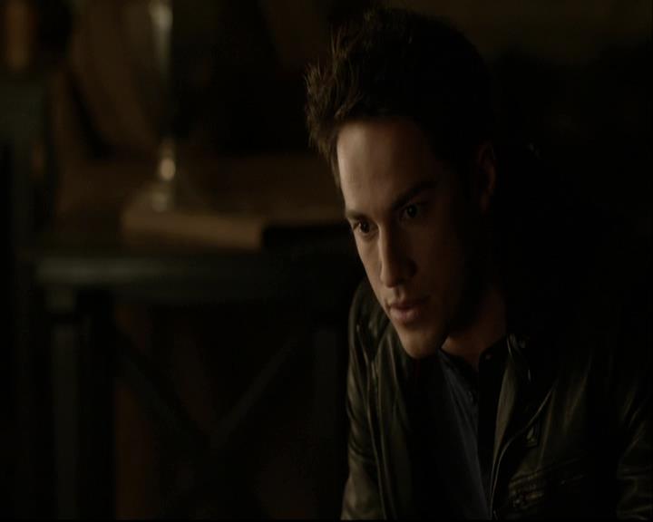 VampireDiariesWorld-dot-org_DeletedScenes-4x14DownTheRabbitHole0060.jpg