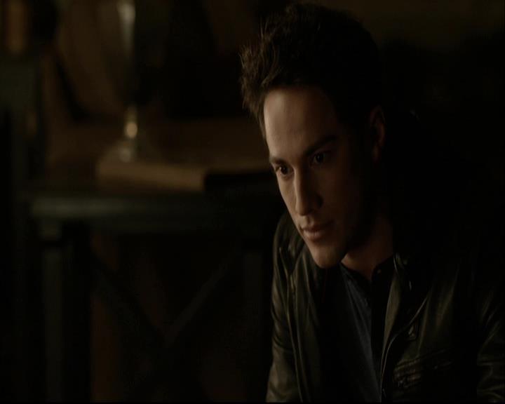 VampireDiariesWorld-dot-org_DeletedScenes-4x14DownTheRabbitHole0061.jpg