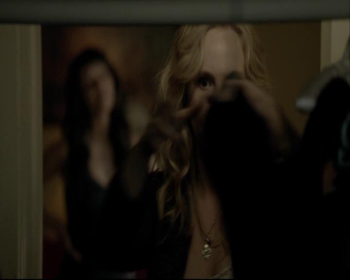 VampireDiariesWorld-dot-org_DeletedScenes-4x19PicturesOfYou0006.jpg