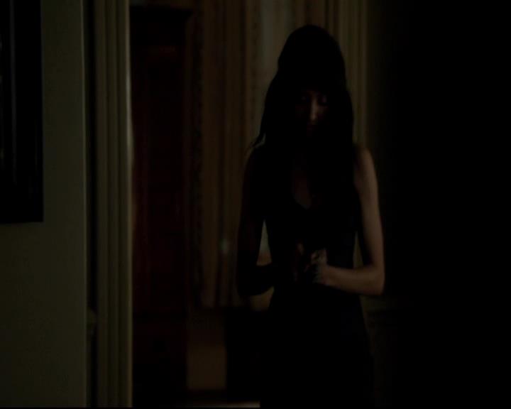 VampireDiariesWorld-dot-org_DeletedScenes-4x19PicturesOfYou0027.jpg