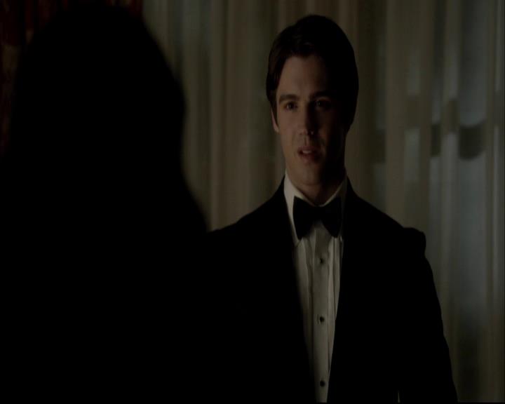 VampireDiariesWorld-dot-org_DeletedScenes-4x19PicturesOfYou0043.jpg