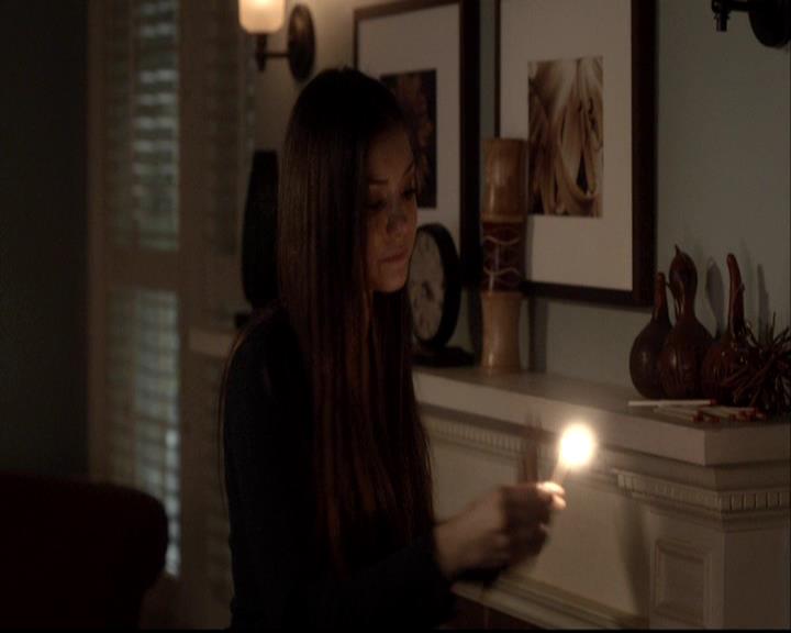 VampireDiariesWorld-dot-org_TheEvolutionOfElenaGilbert0230.jpg