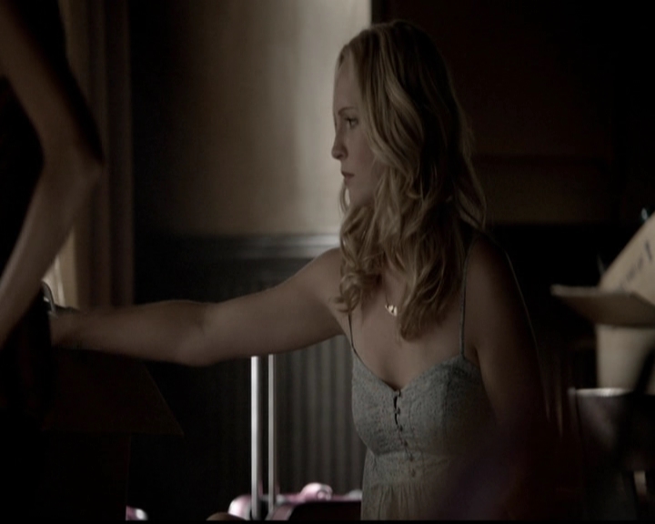 VampireDiariesWorld-dot-org_5x01IKnowWhatYouDidLastSummer0512.jpg