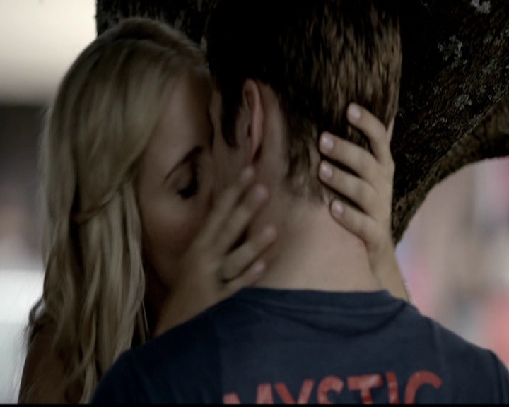 VampireDiariesWorld-dot-org_5x01IKnowWhatYouDidLastSummer0610.jpg